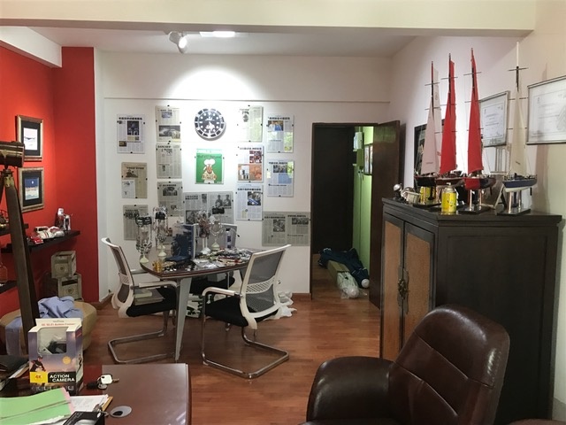 OFICINA RENTADA SUPER AMPLIO 